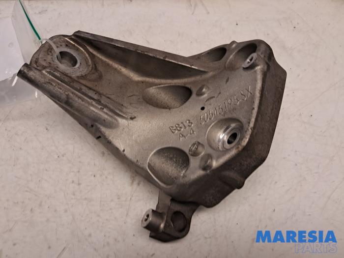Used Engine mount Alfa Romeo Stelvio (949) 2.0 T 16V Q4 Price € 24,50 Margin scheme offered by Maresia Parts