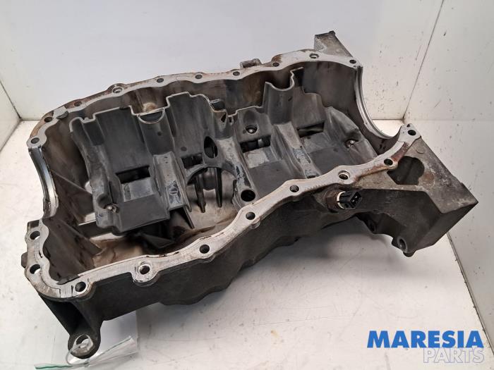 Gebrauchte Ölwanne Renault Clio III (BR/CR) 1.4 16V Preis € 39,99 Margenregelung angeboten von Maresia Parts