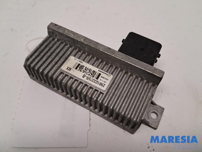 Begagnade Relä Renault Zoé (AG) R90 Pris € 35,00 Marginaltabell erbjuds av Maresia Parts