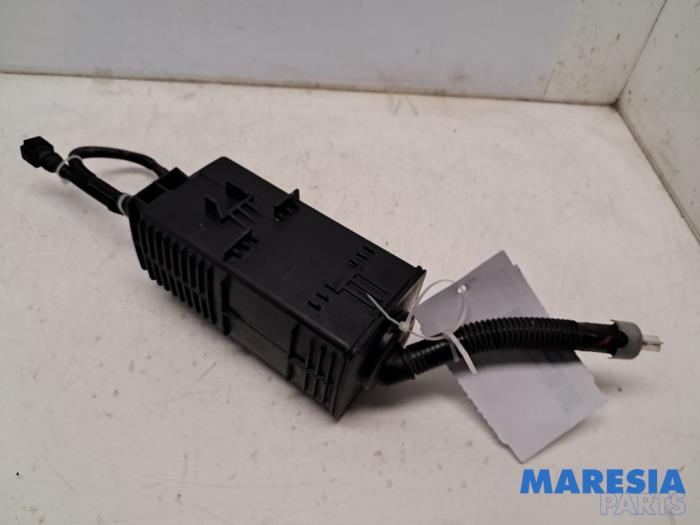 Carbon filter Citroen C3 1.2 Vti 12V PureTech - 1502K1 ORIGINEEL