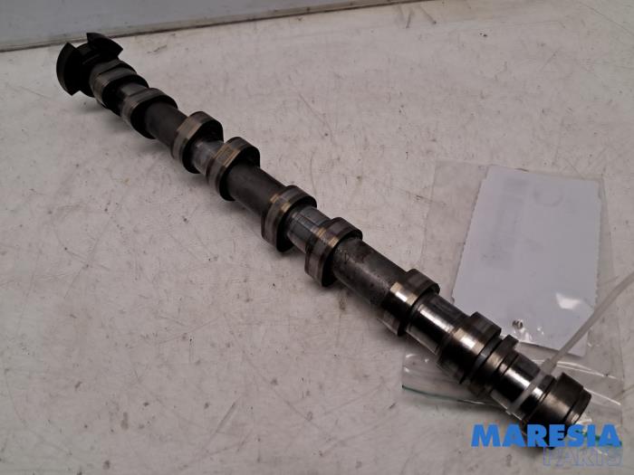 Usagé Arbre à cames Peugeot 5008 I (0A/0E) 1.6 THP 16V Prix € 105,00 Règlement à la marge proposé par Maresia Parts