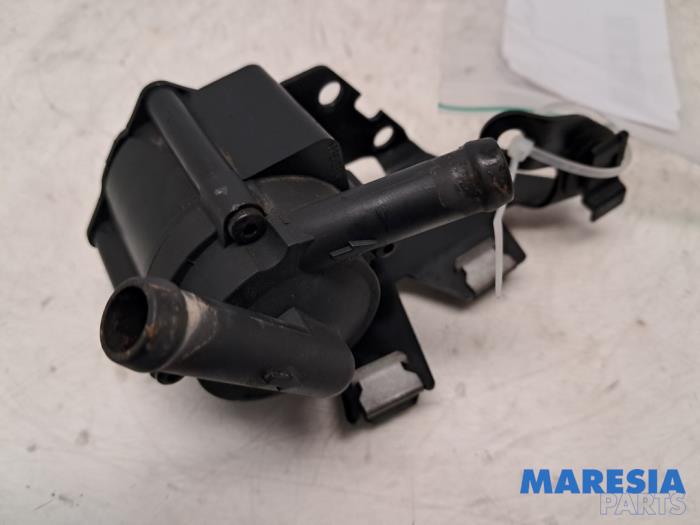 Begagnade Vattenpump Peugeot 5008 I (0A/0E) 1.6 THP 16V Pris € 74,99 Marginaltabell erbjuds av Maresia Parts
