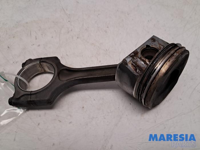 Usagé Bielle Citroen C5 III Berline (RD) 1.6 16V THP 155 Prix € 34,99 Règlement à la marge proposé par Maresia Parts