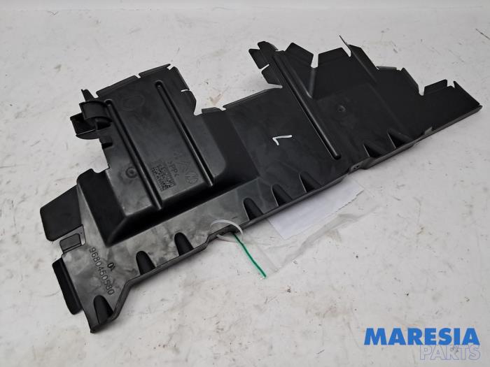 Begagnade Lufttratt Peugeot Partner (GC/GF/GG/GJ/GK) 1.6 HDI 90 Pris € 21,18 Inklusive moms erbjuds av Maresia Parts