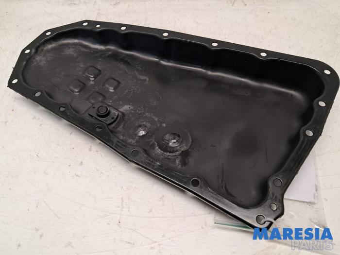 Gebrauchte Getriebedeckel Renault Scénic III (JZ) 2.0 16V CVT Preis € 50,00 Margenregelung angeboten von Maresia Parts