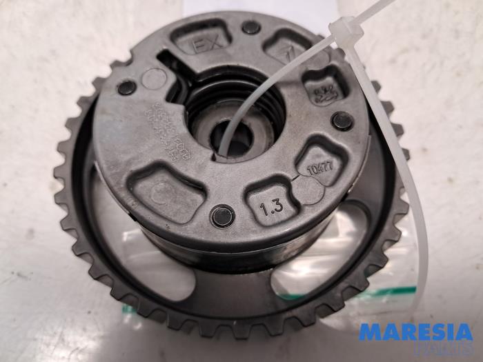 Begagnade Kamaxeldrev Citroen C4 Cactus (0B/0P) 1.2 PureTech 82 12V Pris € 34,95 Marginaltabell erbjuds av Maresia Parts