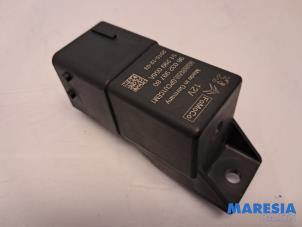 Usados Relé de precalentamiento Peugeot 308 SW (L4/L9/LC/LJ/LR) 1.6 BlueHDi 120 Precio € 10,00 Norma de margen ofrecido por Maresia Parts