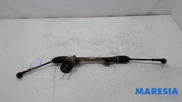 Begagnade Styrbox Renault Twingo II (CN) 1.2 Pris € 70,00 Marginaltabell erbjuds av Maresia Parts