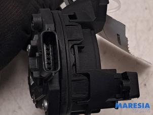 Gaspedalposition Sensor van een Renault Clio IV (5R) 0.9 Energy TCE 90 12V 2013