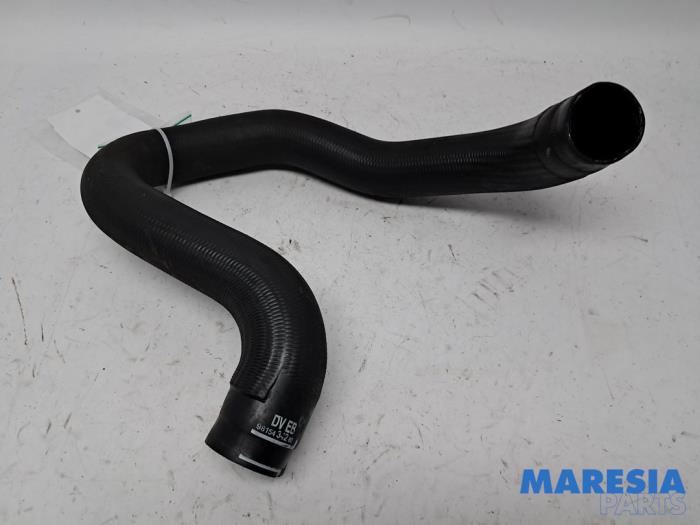 Gebrauchte Intercooler Schlauch Peugeot 308 SW (L4/L9/LC/LJ/LR) 1.6 BlueHDi 120 Preis € 25,00 Margenregelung angeboten von Maresia Parts