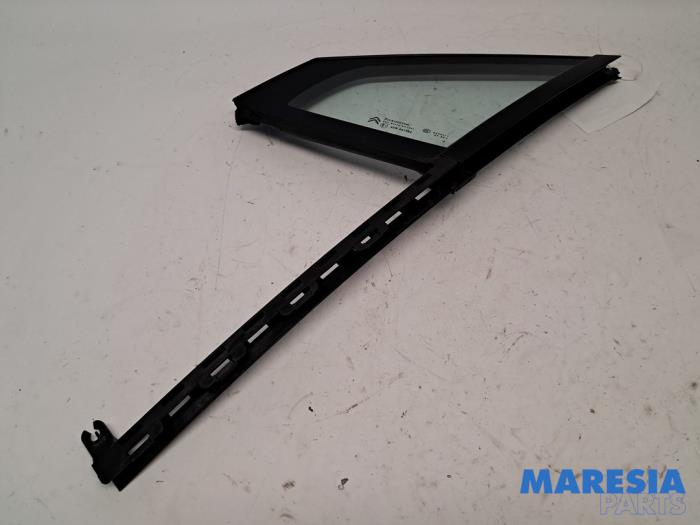 Usados Ventanilla triangular izquierda delante Citroen C4 Berline (NC) 1.6 16V VTi Precio € 65,00 Norma de margen ofrecido por Maresia Parts
