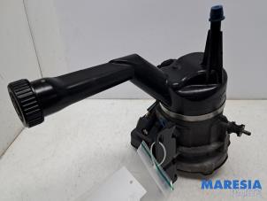 Used Power steering pump Peugeot 308 SW (4E/H) 1.6 16V THP 150 Price € 74,95 Margin scheme offered by Maresia Parts