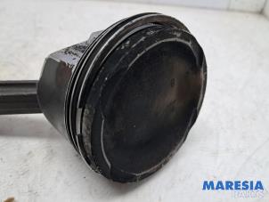Piston d'un Alfa Romeo Giulietta (940) 1.4 TB 16V MultiAir 2011