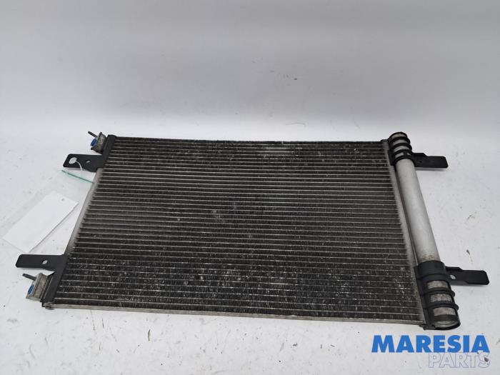 Gebrauchte Klima Kondensor Peugeot 308 (L3/L8/LB/LH/LP) 1.2 12V e-THP PureTech 130 Preis € 75,00 Margenregelung angeboten von Maresia Parts