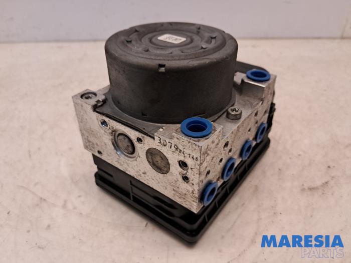 Used ABS pump Peugeot 208 I (CA/CC/CK/CL) 1.0 Vti 12V PureTech Price € 125,00 Margin scheme offered by Maresia Parts