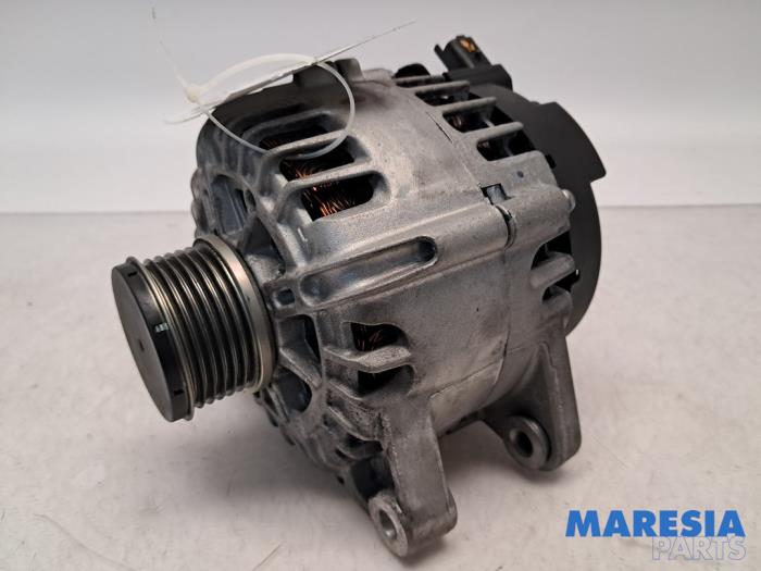 Begagnade Dynamo Opel Corsa F (UB/UH/UP) 1.2 12V 75 Pris € 133,10 Inklusive moms erbjuds av Maresia Parts