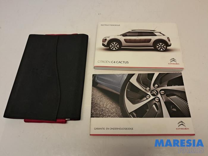Używane Instrukcja Citroen C4 Cactus (0B/0P) 1.6 Blue Hdi 100 Cena € 25,00 Procedura marży oferowane przez Maresia Parts
