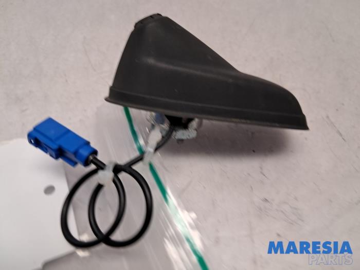 Begagnade Antenn Peugeot 308 SW (L4/L9/LC/LJ/LR) 1.2 12V e-THP PureTech 110 Pris € 19,99 Marginaltabell erbjuds av Maresia Parts