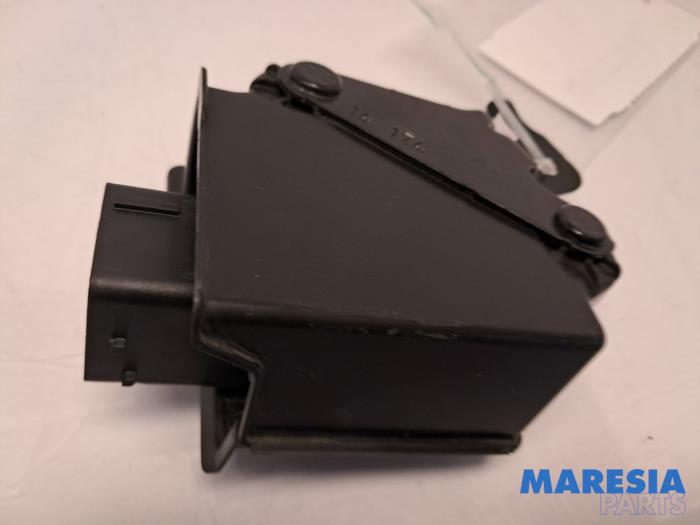Used Start/Stop computer Citroen C4 Cactus (0B/0P) 1.6 Blue Hdi 100 Price € 22,99 Margin scheme offered by Maresia Parts
