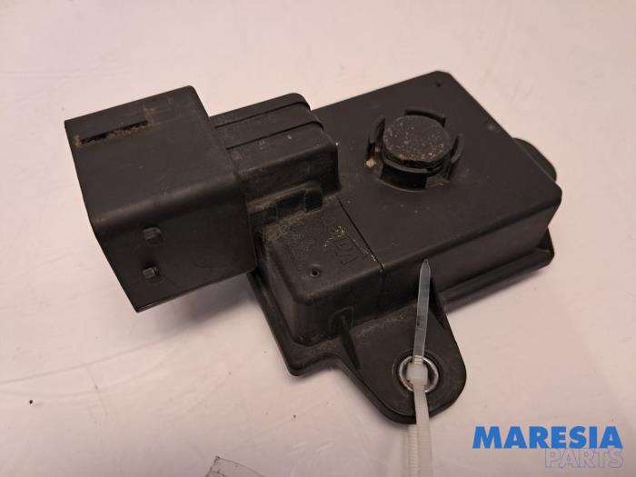 Gebrauchte Start/Stop Relais Peugeot 308 SW (L4/L9/LC/LJ/LR) 1.2 12V e-THP PureTech 110 Preis € 40,00 Margenregelung angeboten von Maresia Parts