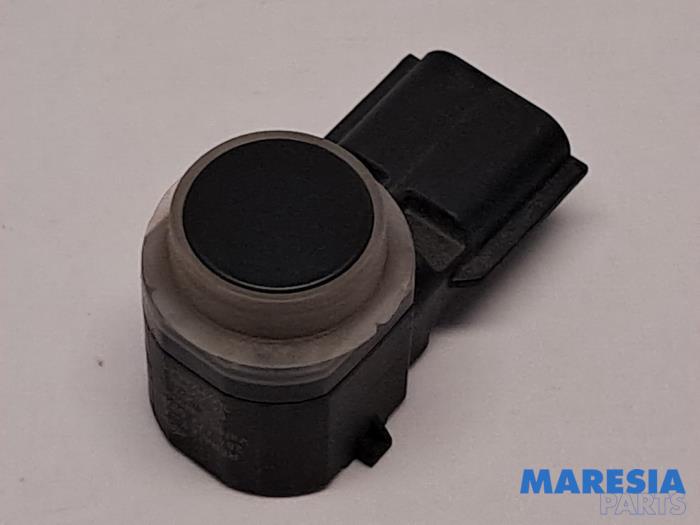 Usados Sensor PDC Renault Kangoo Express (FW) 1.5 dCi 75 FAP Precio € 23,60 IVA incluido ofrecido por Maresia Parts