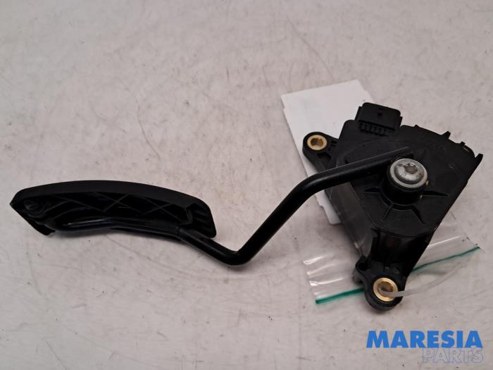 Begagnade Gaspedalsensor Renault Kangoo Express (FW) 1.5 dCi 75 FAP Pris € 48,40 Inklusive moms erbjuds av Maresia Parts