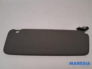Usagé Pare-soleil Renault Trafic New (FL) 2.0 dCi 16V 115 Prix € 30,25 Prix TTC proposé par Maresia Parts