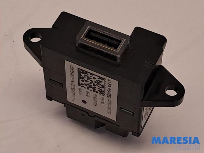 Gebrauchte Modul USB Alfa Romeo Giulia (952) 2.2d 150 16V Preis € 29,99 Margenregelung angeboten von Maresia Parts