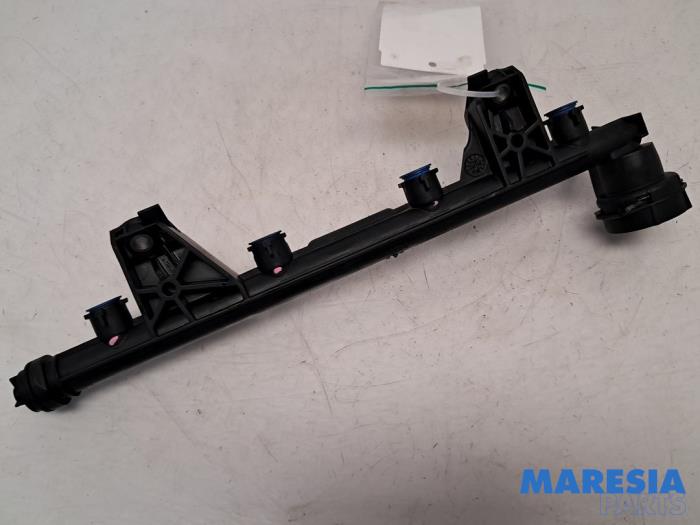Usagé Système d'injection Renault Megane III Coupe (DZ) 1.4 16V TCe 130 Prix € 50,00 Règlement à la marge proposé par Maresia Parts