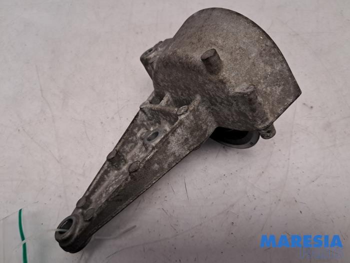 Gebrauchte Spannrolle Multiriemen Renault Megane III Coupe (DZ) 1.4 16V TCe 130 Preis € 40,00 Margenregelung angeboten von Maresia Parts