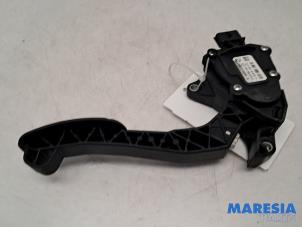 Gaspedalsensor från en Renault Master III (EV/HV/UV/VA/VB/VD/VF/VG/VJ) 2.3 dCi 145 16V FWD 2020