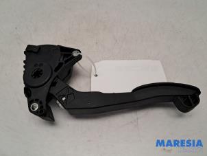 Gaspedalsensor från en Renault Master III (EV/HV/UV/VA/VB/VD/VF/VG/VJ) 2.3 dCi 145 16V FWD 2020