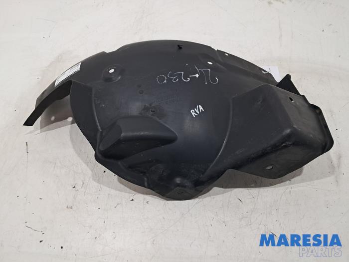 Używane Nadkole Renault Master III (EV/HV/UV/VA/VB/VD/VF/VG/VJ) 2.3 dCi 145 16V FWD Cena € 36,30 Z VAT oferowane przez Maresia Parts