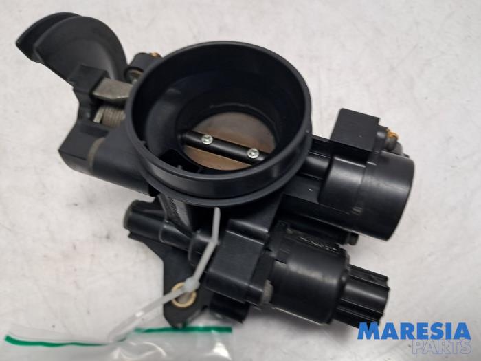 Usagé Boitier papillon Citroen C1 1.0 12V Prix € 25,00 Règlement à la marge proposé par Maresia Parts