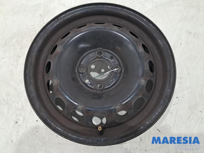 Używane Obrecz Fiat Panda (312) 0.9 TwinAir 65 Cena € 20,00 Procedura marży oferowane przez Maresia Parts