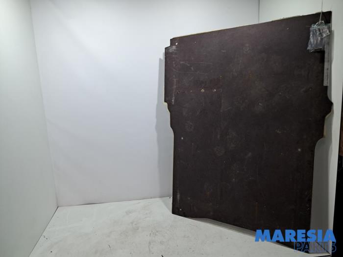 Floor panel load area from a Peugeot Partner (EF/EU) 1.5 BlueHDi 100 2020