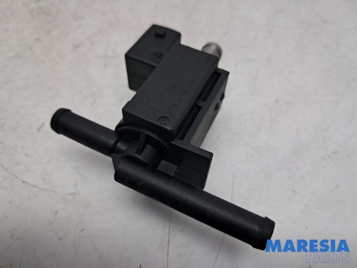 Usagé Régulateur pression turbo Renault Megane III Grandtour (KZ) 1.4 16V TCe 130 Prix € 29,00 Règlement à la marge proposé par Maresia Parts