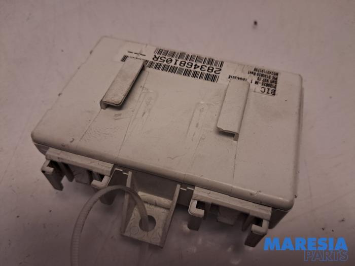 Usagé Module navigation Renault Master III (MA/MB/MC/MD/MH/MF/MG/MH) 2.3 dCi 135 16V FWD Prix € 42,35 Prix TTC proposé par Maresia Parts