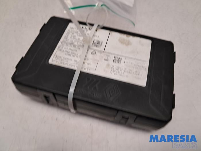 Usados Módulo de teléfono Renault Master III (MA/MB/MC/MD/MH/MF/MG/MH) 2.3 dCi 135 16V FWD Precio € 158,81 IVA incluido ofrecido por Maresia Parts