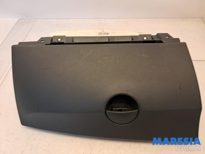Begagnade Handskfack Fiat 500 (312) 0.9 TwinAir 80 Pris € 40,00 Marginaltabell erbjuds av Maresia Parts