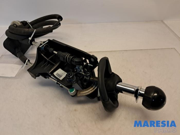 Begagnade Växelspak Fiat 500 (312) 0.9 TwinAir 80 Pris € 90,00 Marginaltabell erbjuds av Maresia Parts