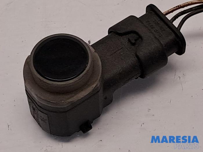 Usados Sensor PDC Alfa Romeo MiTo (955) 1.4 16V Precio € 19,50 Norma de margen ofrecido por Maresia Parts