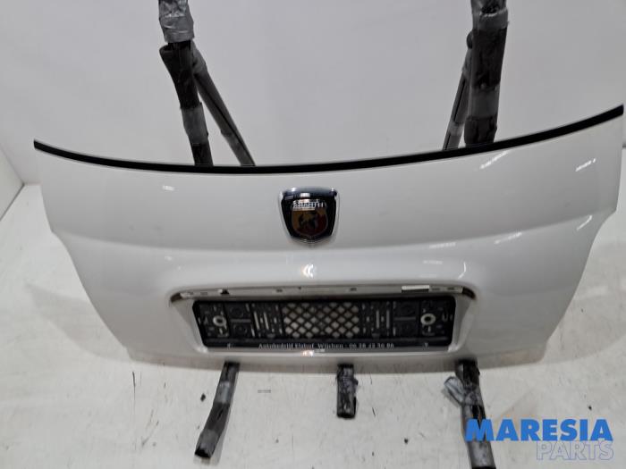 Gebrauchte Heckklappe Fiat 500C/595C/695C 1.4 T-Jet 16V Preis € 199,99 Margenregelung angeboten von Maresia Parts