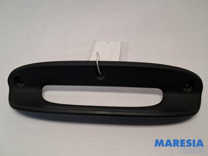 Begagnade Störtbåge Fiat 500C/595C/695C 1.4 T-Jet 16V Pris € 35,00 Marginaltabell erbjuds av Maresia Parts