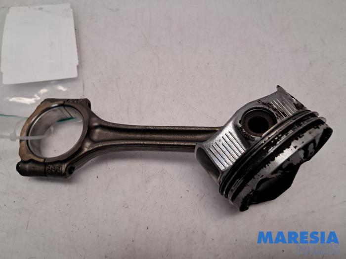 Gebrauchte Pleuelstange Citroen C4 Cactus (0B/0P) 1.2 PureTech 110 12V Preis € 49,99 Margenregelung angeboten von Maresia Parts