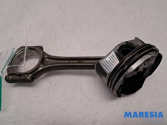 Gebrauchte Pleuelstange Citroen C4 Cactus (0B/0P) 1.2 PureTech 110 12V Preis € 49,99 Margenregelung angeboten von Maresia Parts
