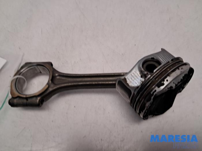 Gebrauchte Pleuelstange Citroen C4 Cactus (0B/0P) 1.2 PureTech 110 12V Preis € 49,99 Margenregelung angeboten von Maresia Parts