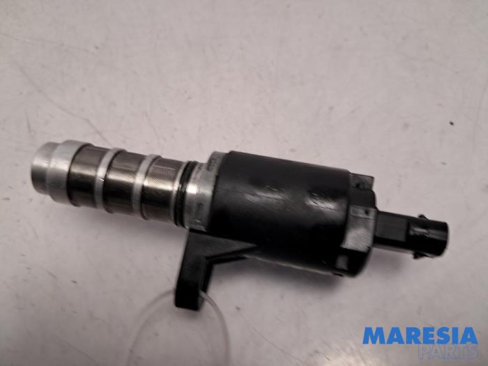 Begagnade Kamaxelsensor Citroen C4 Cactus (0B/0P) 1.2 PureTech 110 12V Pris € 40,00 Marginaltabell erbjuds av Maresia Parts