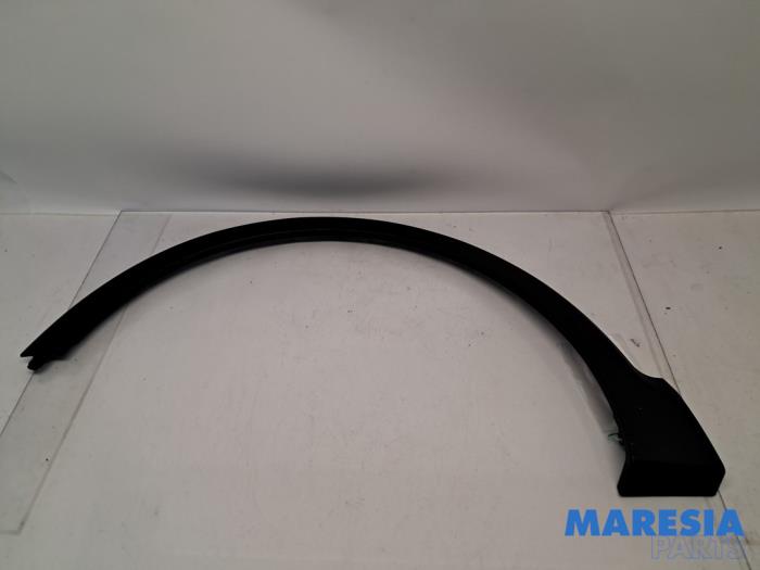 Begagnade Fälg, framhjul Renault Captur I (2R) 1.2 TCE 16V EDC Pris € 49,95 Marginaltabell erbjuds av Maresia Parts