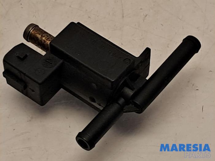 Usagé Régulateur pression turbo Renault Captur I (2R) 1.2 TCE 16V EDC Prix € 29,00 Règlement à la marge proposé par Maresia Parts